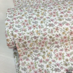 Soft Floral Breeze %100 Pamuk Nevresimlik Poplin Kumaş
